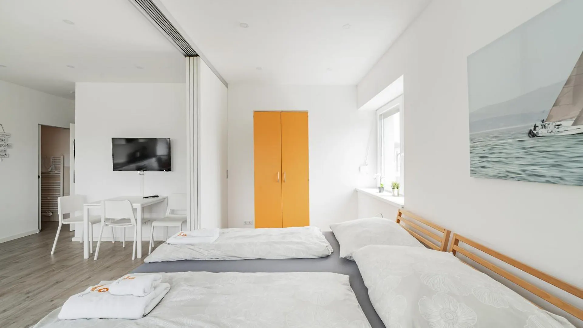 Schoenbrunn Vienna Apartment